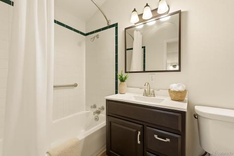 2004 Oak Way Colorado Springs CO 80906