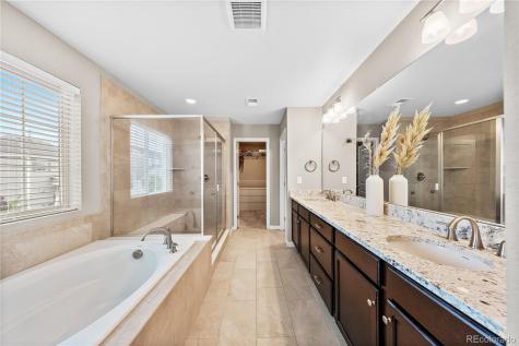 27746 E Frost Place Aurora CO 80016