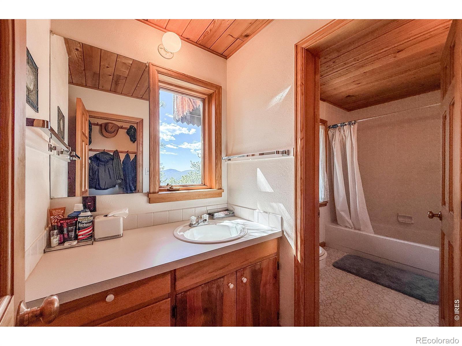 18673 State Highway 7 Lyons CO 80540