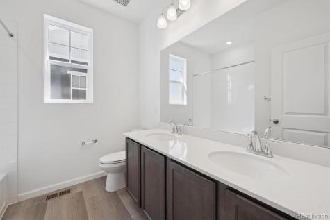 6576 N Nepal Street Aurora CO 80019