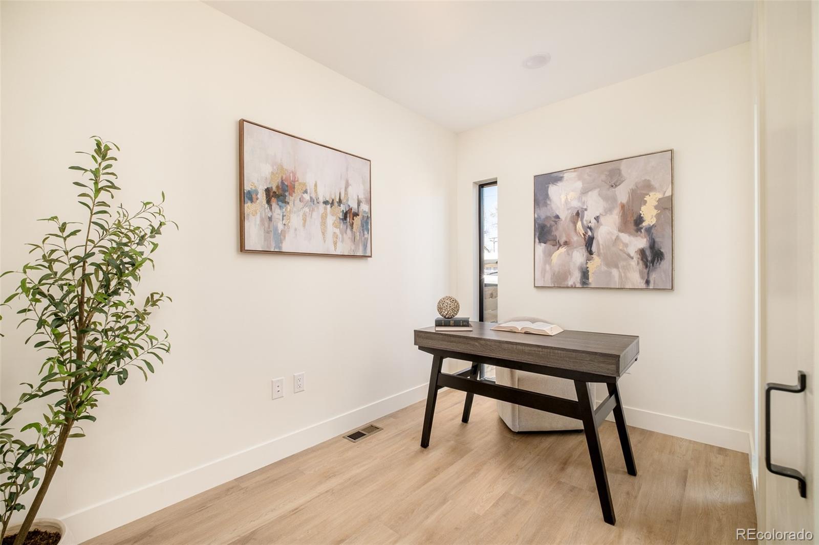 3414 Lawrence Street Denver CO 80205