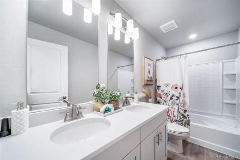 3860 N Tempe Street Aurora CO 80019