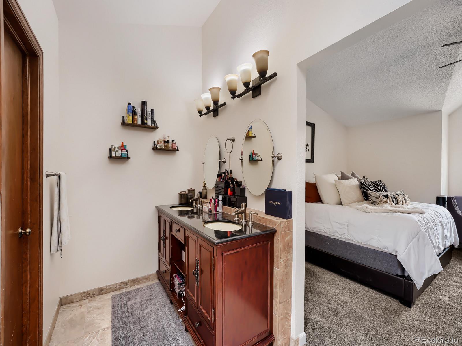 17572 Wesley Aurora CO 80013