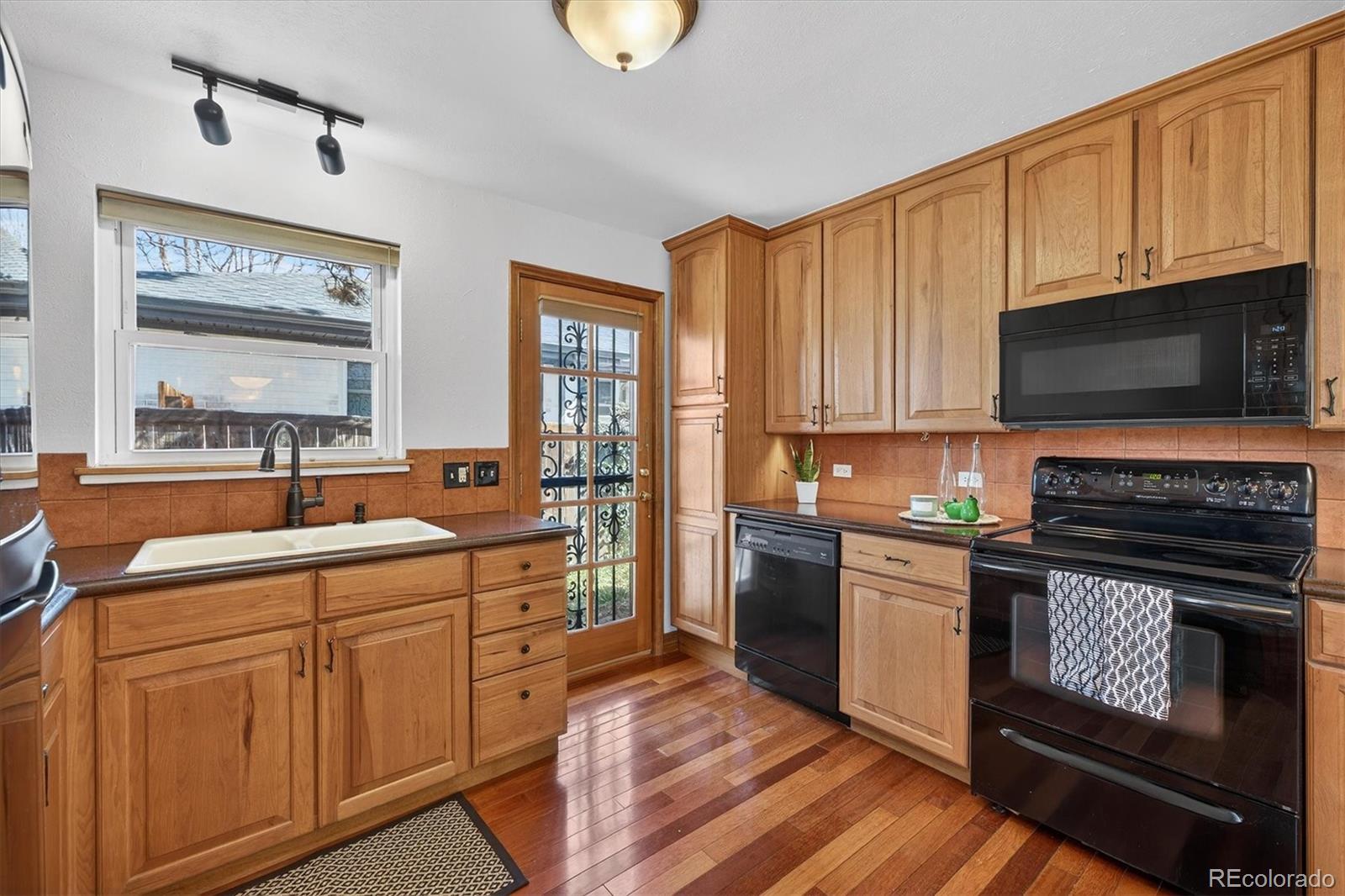 7134 E 6th Avenue Parkway Denver CO 80220