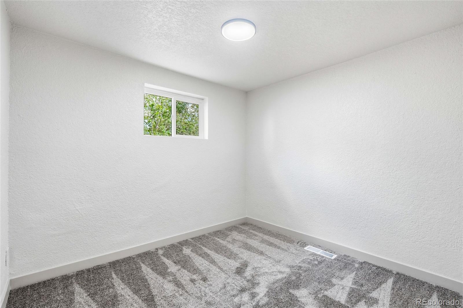 3130 W Longfellow Place Denver CO 80221