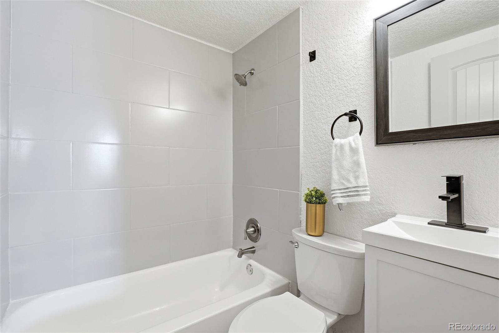 3130 W Longfellow Place Denver CO 80221