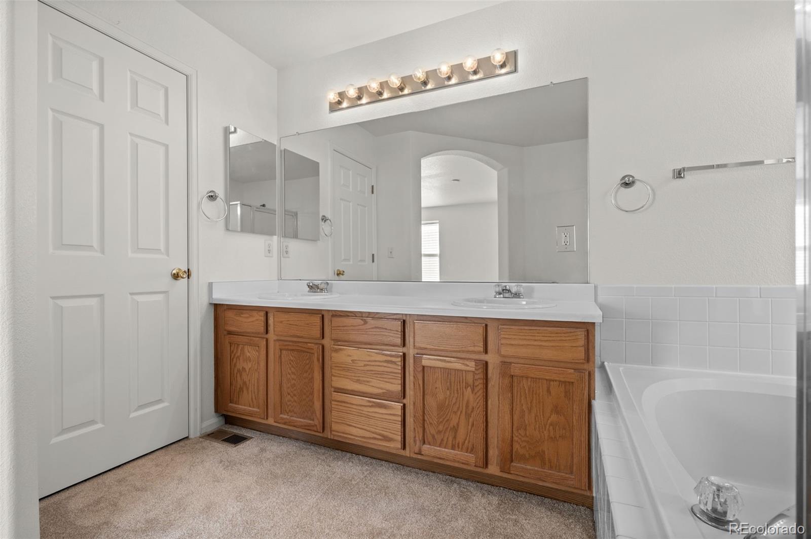 2824 S Walden Way Aurora CO 80013