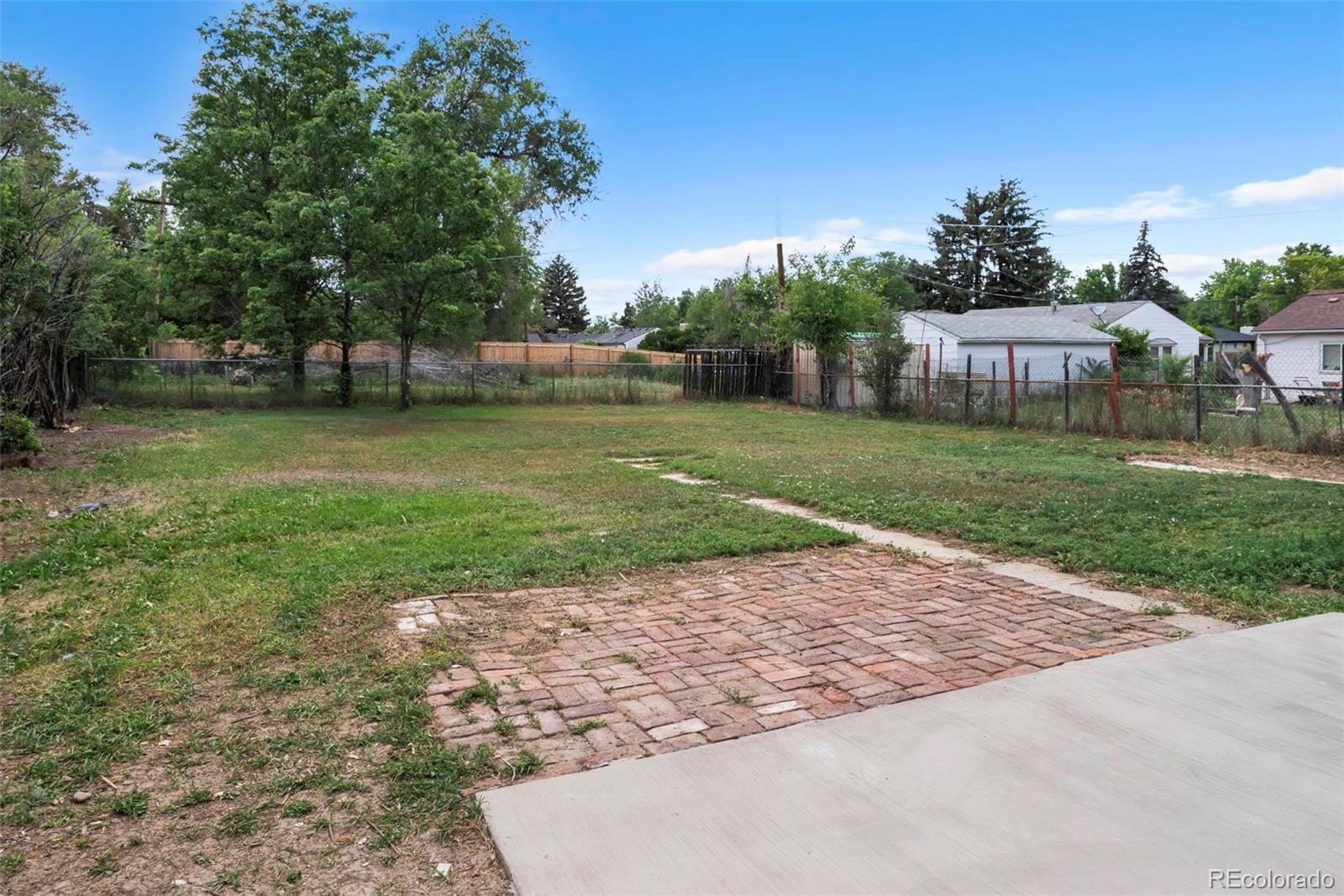 2735 S Dahlia Street Denver CO 80222