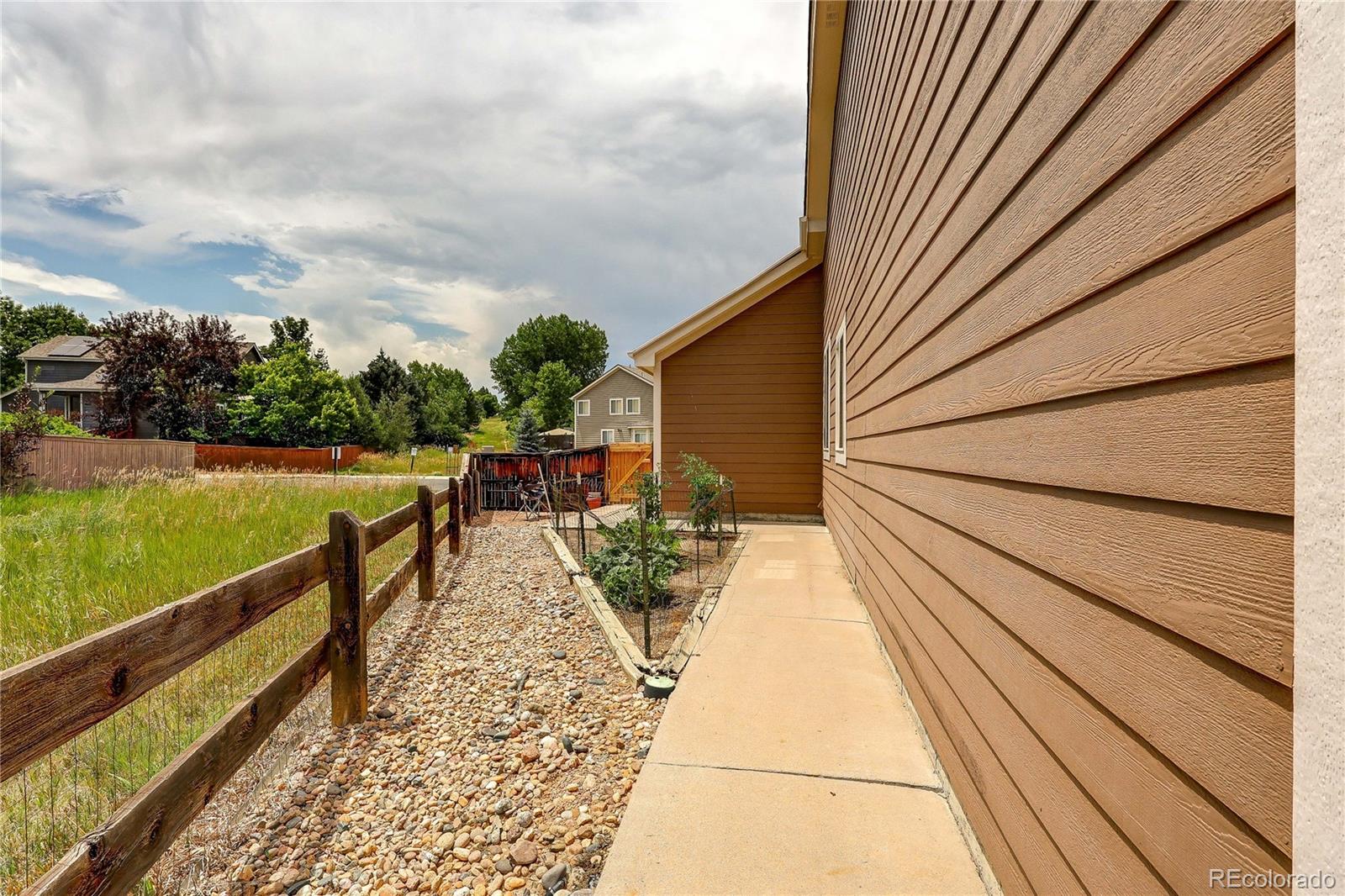 10292 Nickolas Avenue Highlands Ranch CO 80130