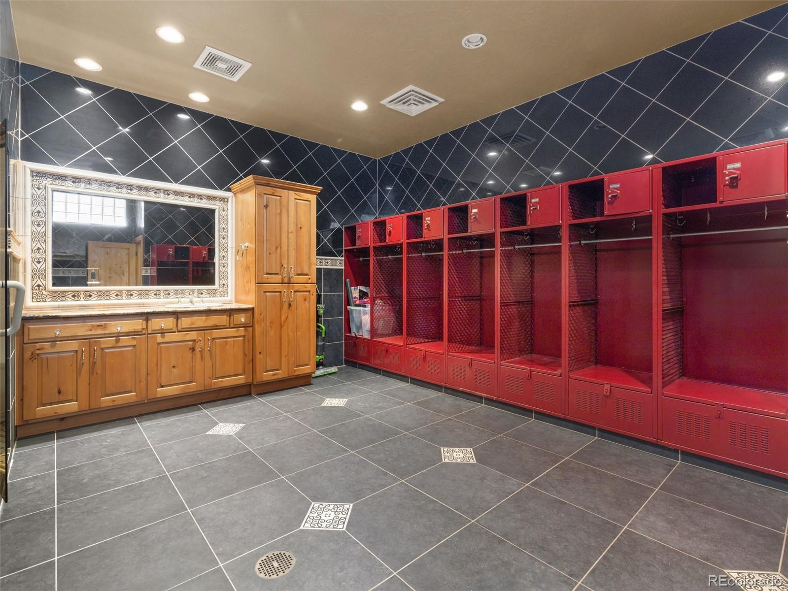 183 E Greenway Avenue Pueblo CO 81007