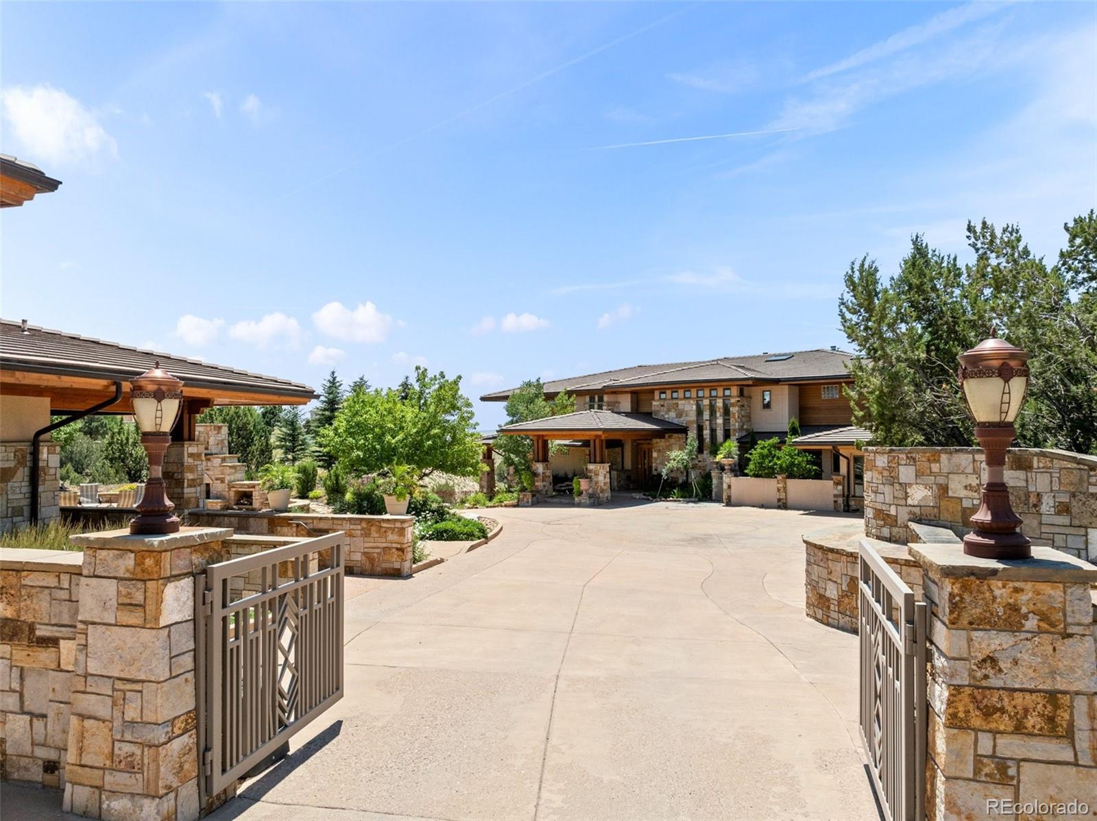 183 E Greenway Avenue Pueblo CO 81007