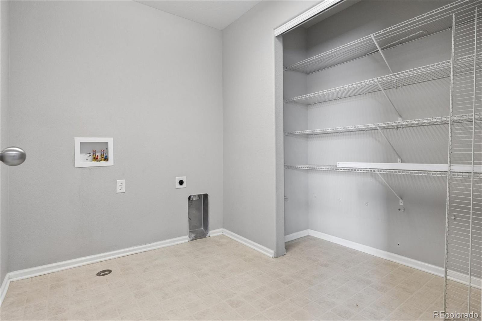 7460 S Old Hammer Way Aurora CO 80016