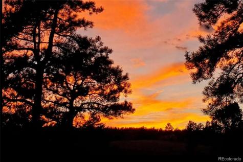 11 Valley Circle Guffey CO 80820