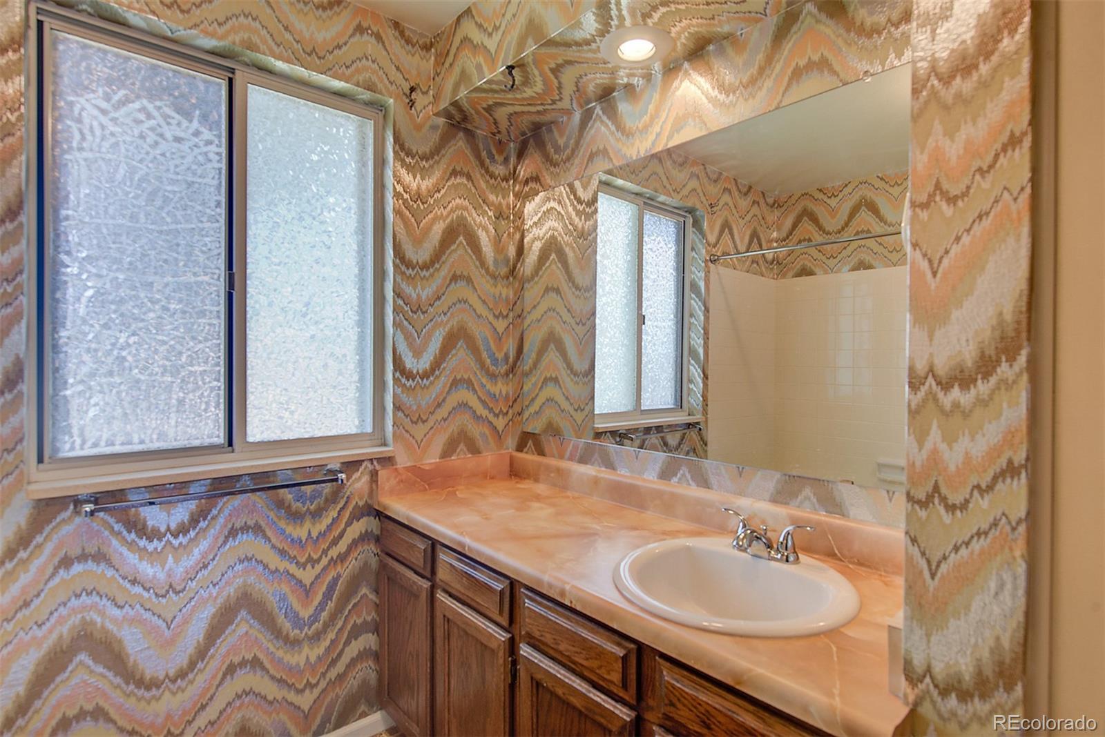 7621 Oak Street Arvada CO 80005