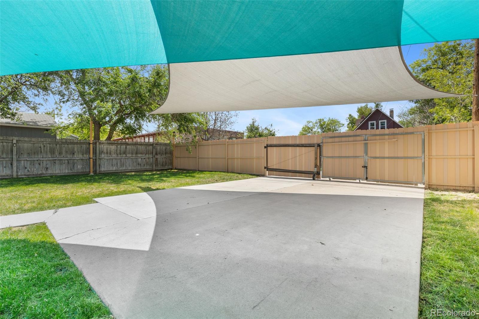 1625 Dayton Street Aurora CO 80010