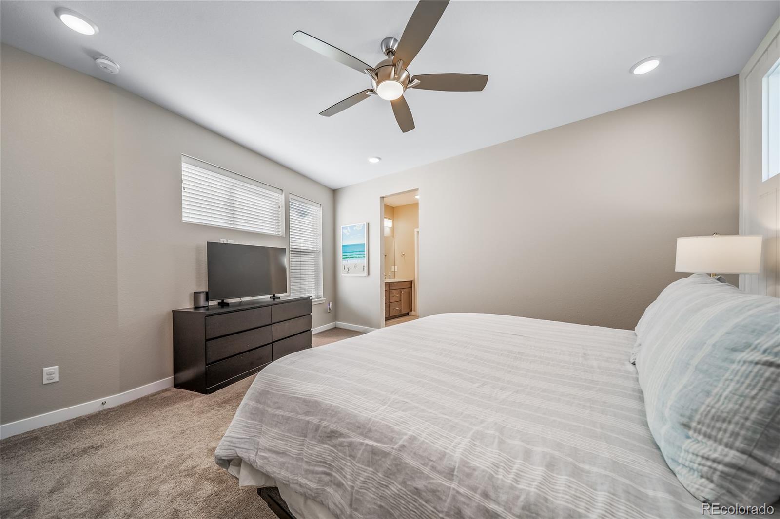 6322 N Emporia Street Denver CO 80238