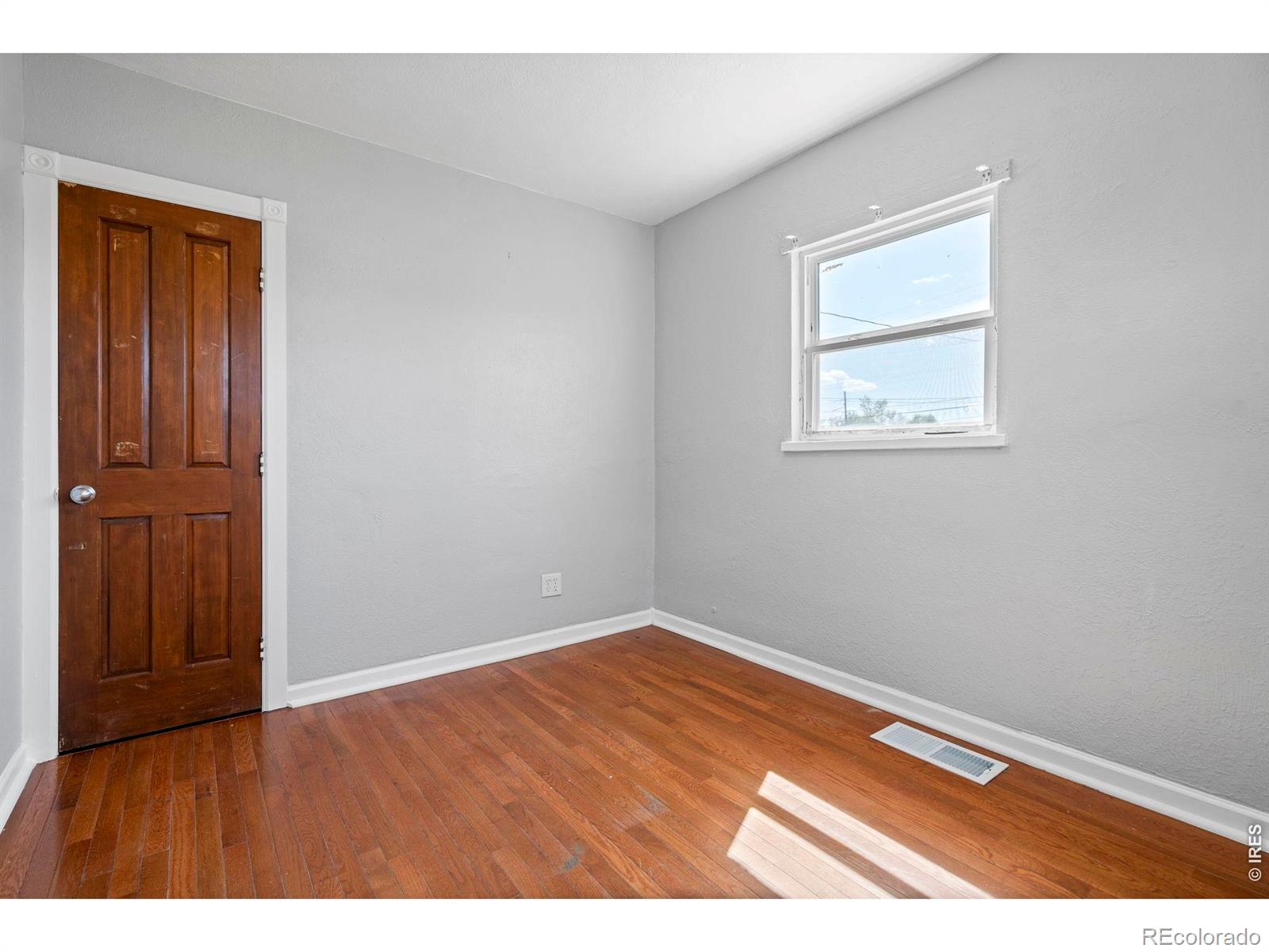 1105 S Zenobia Street Denver CO 80219