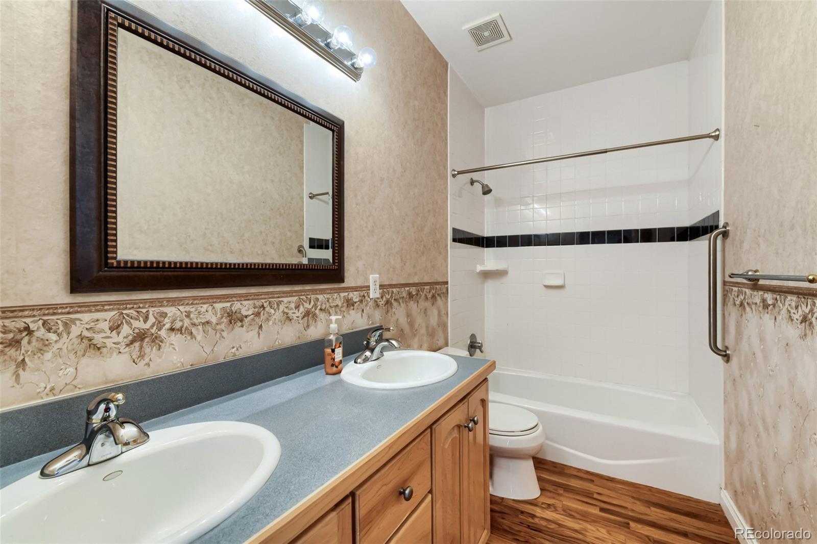 6648 King Street Denver CO 80221