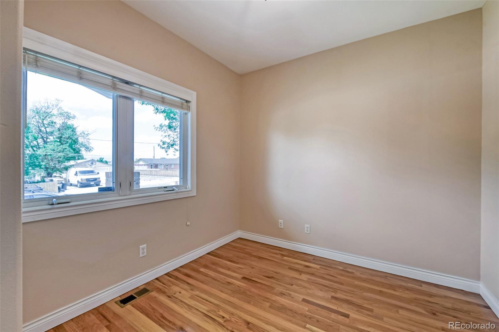 6648 King Street Denver CO 80221