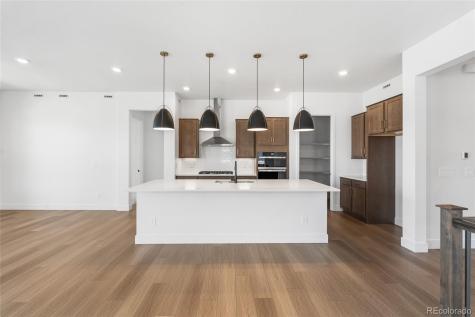 8664 S Quemoy Street Aurora CO 80016