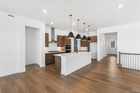 8664 S Quemoy Street Aurora CO 80016