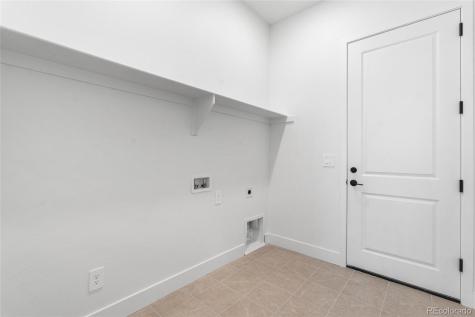 8664 S Quemoy Street Aurora CO 80016