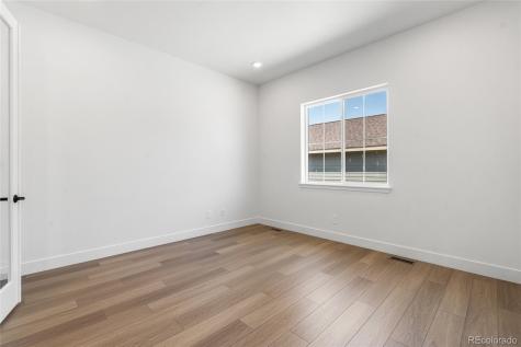 8664 S Quemoy Street Aurora CO 80016