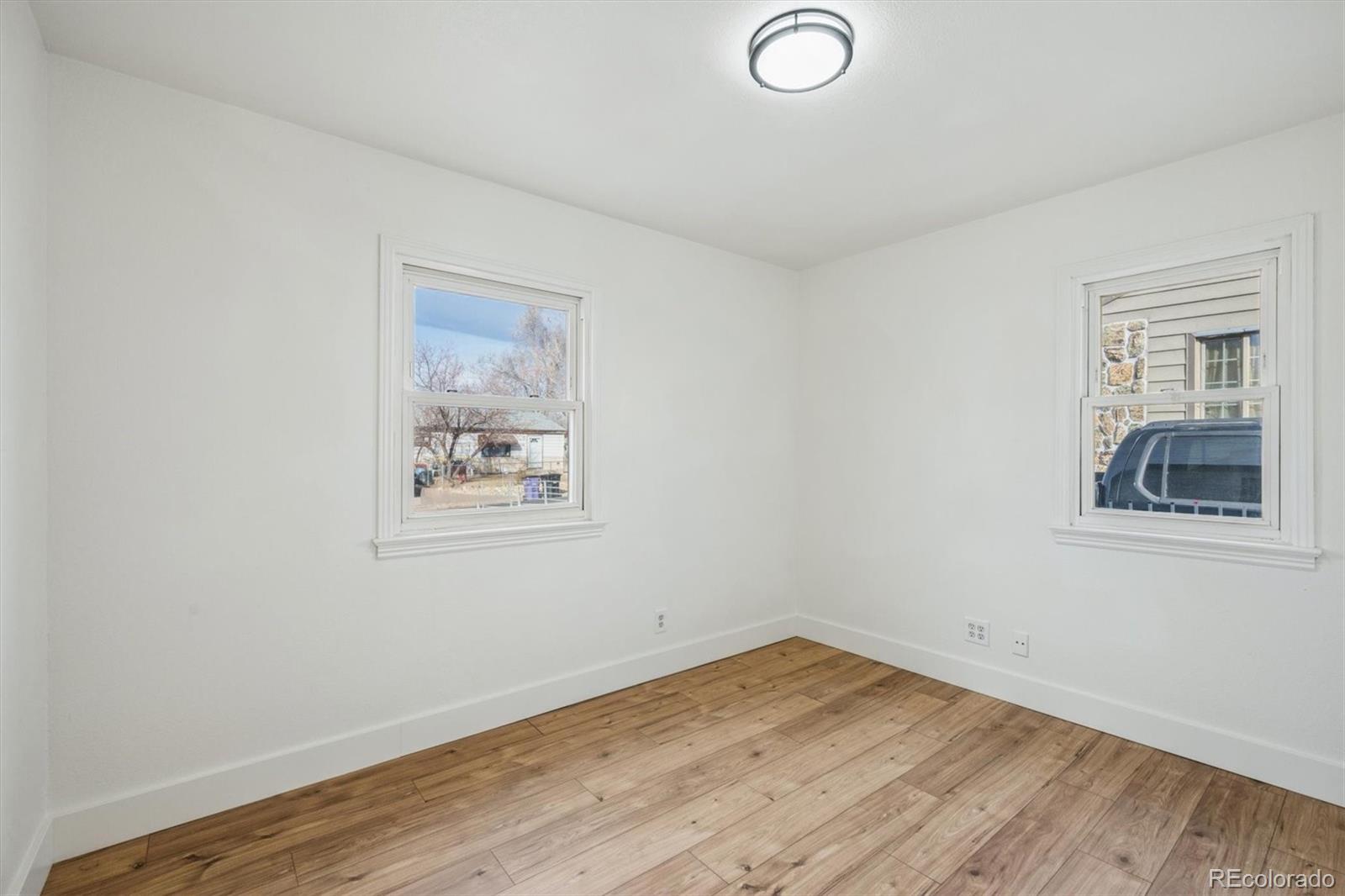 936 Meade Street Denver CO 80204