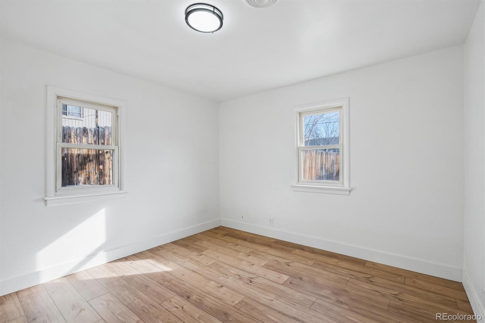 936 Meade Street Denver CO 80204
