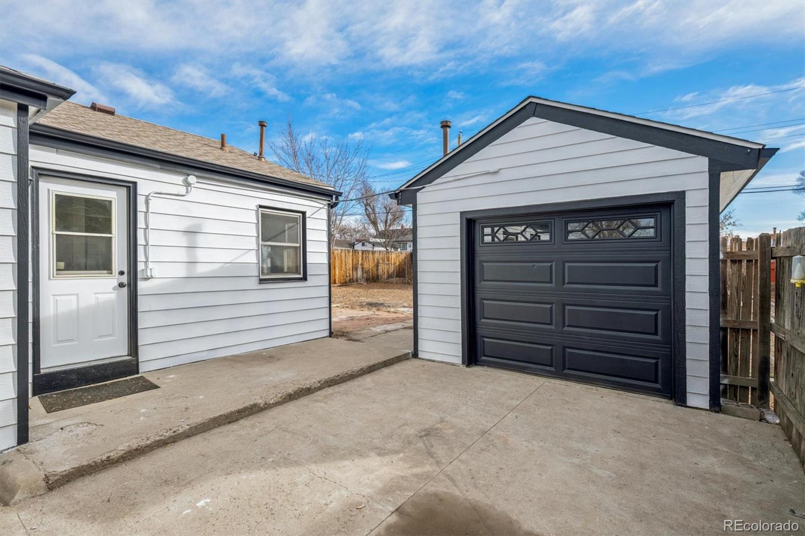 936 Meade Street Denver CO 80204