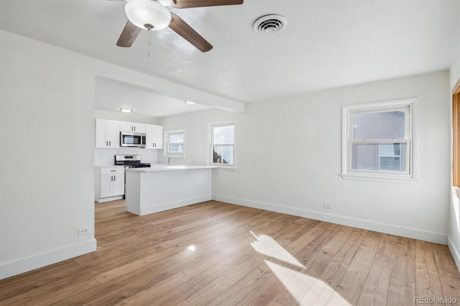936 Meade Street Denver CO 80204