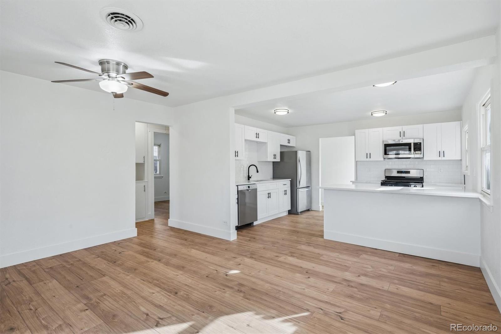 936 Meade Street Denver CO 80204