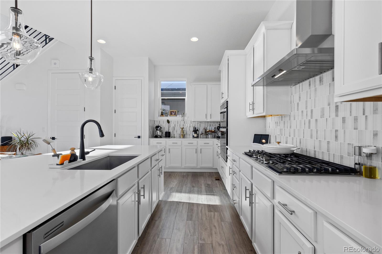 6058 N Perth Street Aurora CO 80019