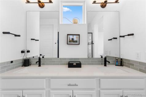 6058 N Perth Street Aurora CO 80019