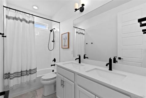 6058 N Perth Street Aurora CO 80019