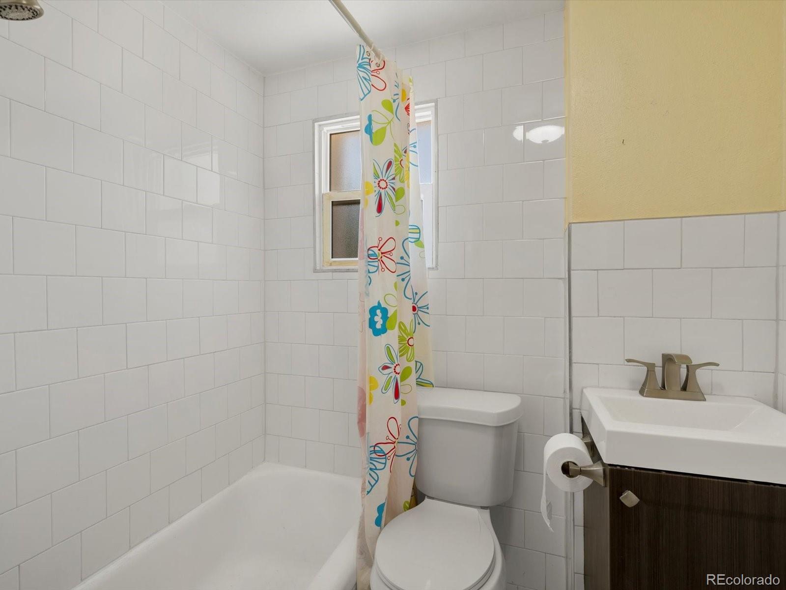 3971 W Kentucky Denver CO 80219
