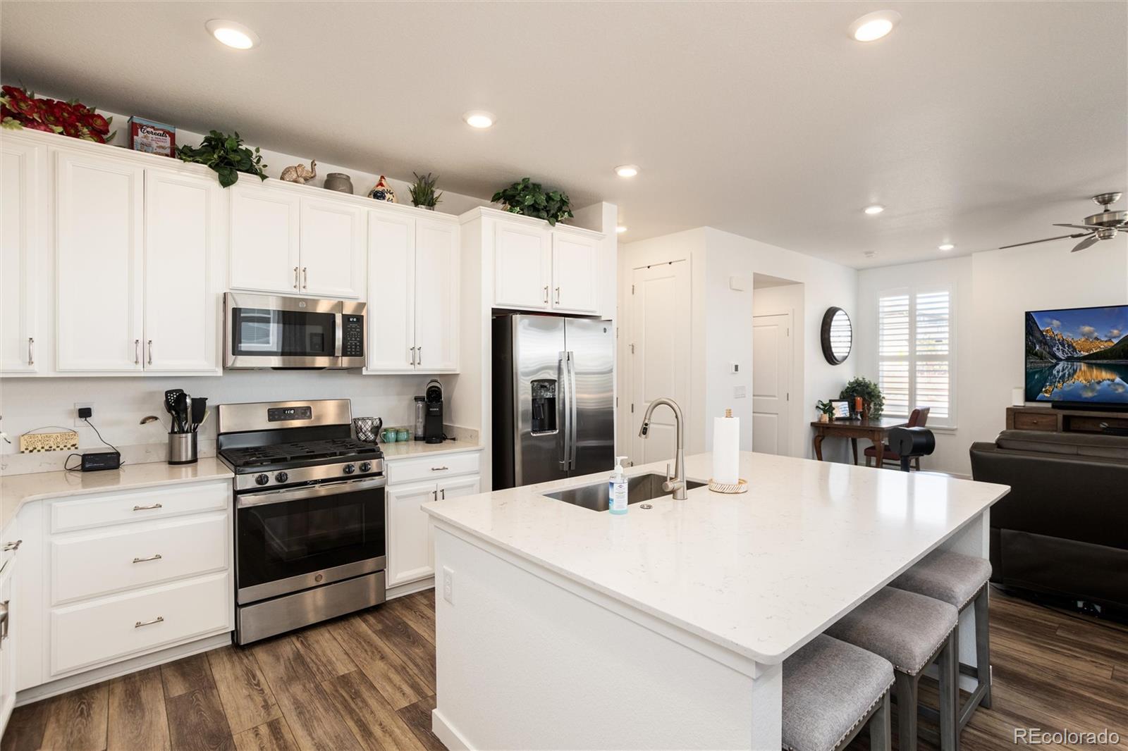 8962 Larose Court Parker CO 80134
