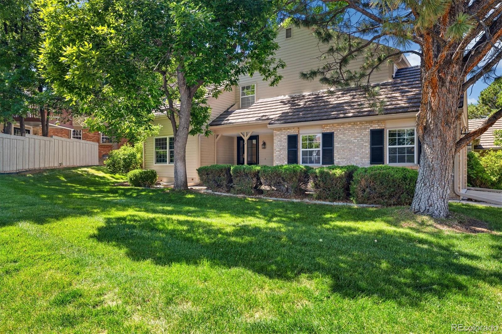5922 E Briarwood Drive Centennial CO 80112