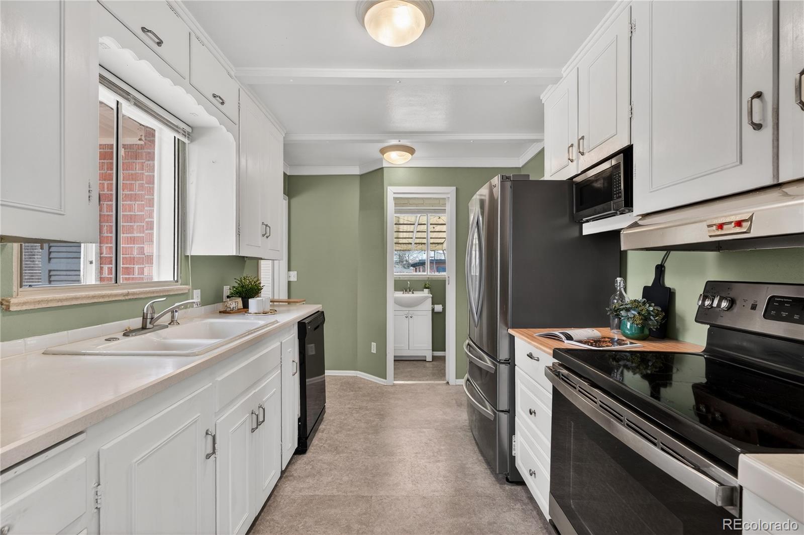 6116 S Valleyview Street Littleton CO 80120