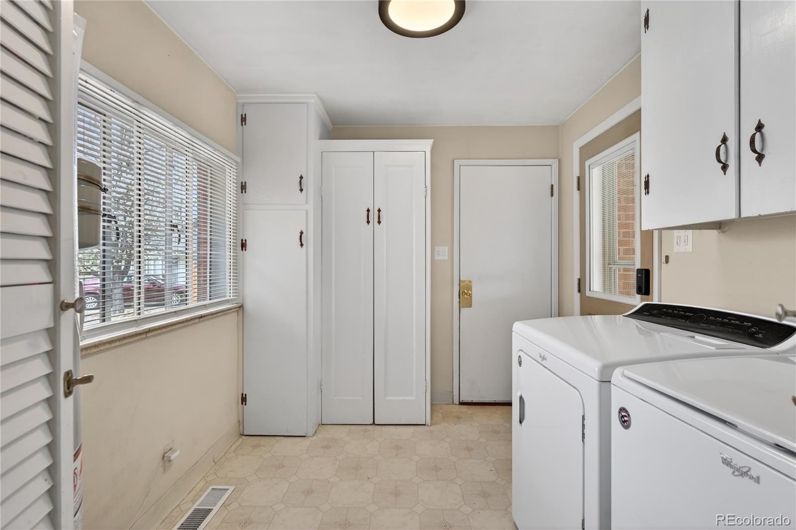 6116 S Valleyview Street Littleton CO 80120