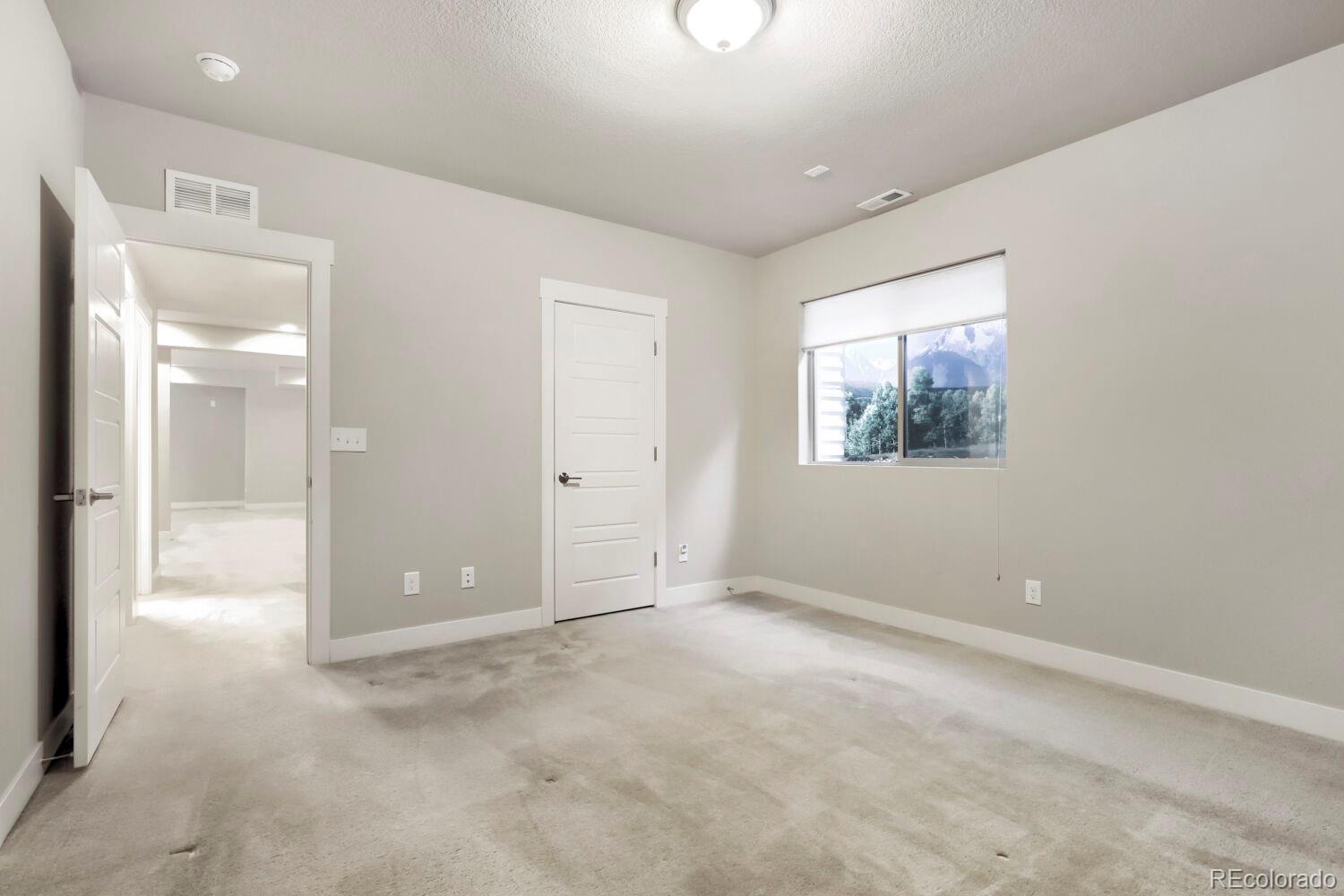 5434 N Verbena Street Denver CO 80238