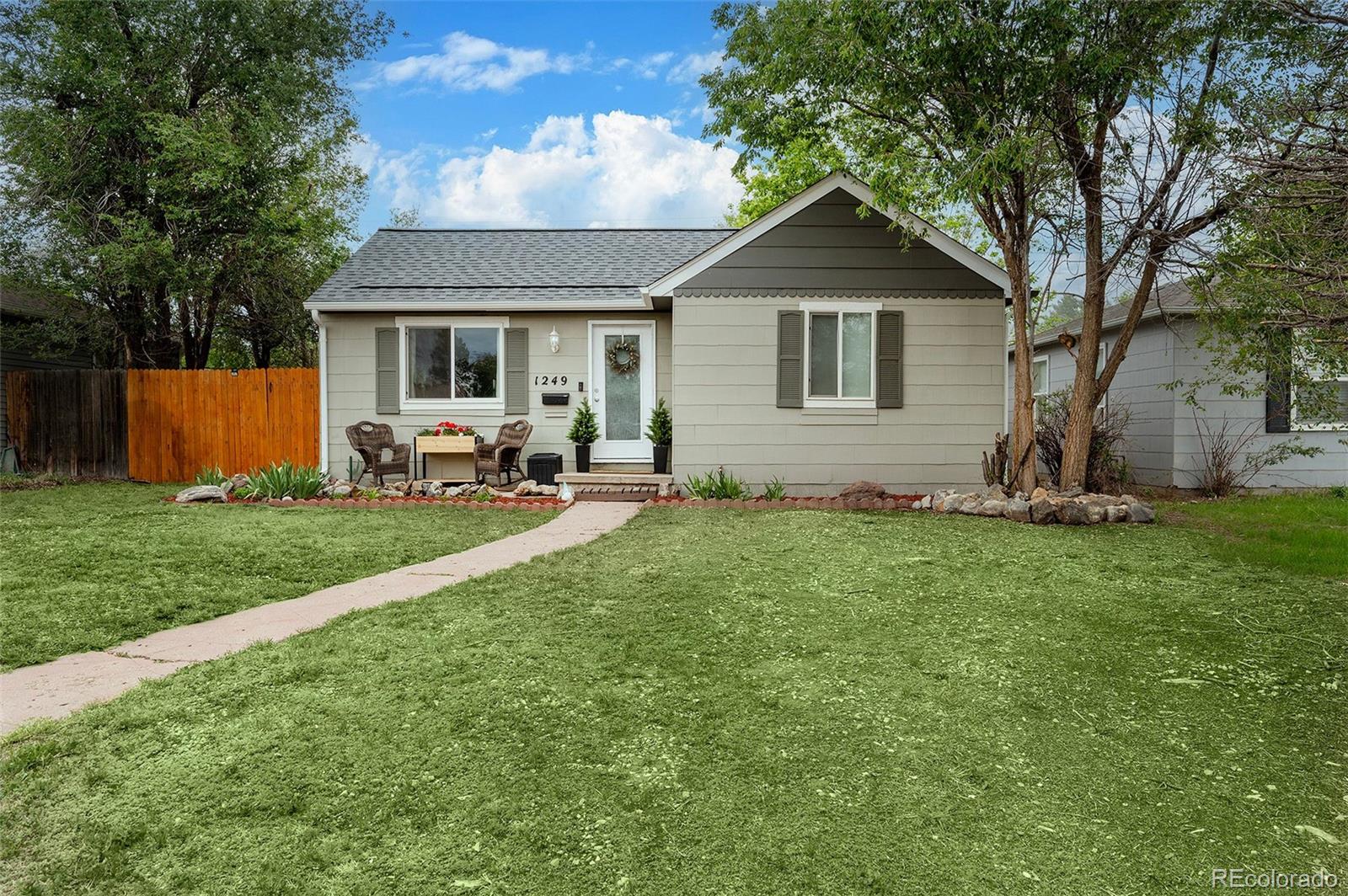 1249 Macon Street Aurora CO 80010