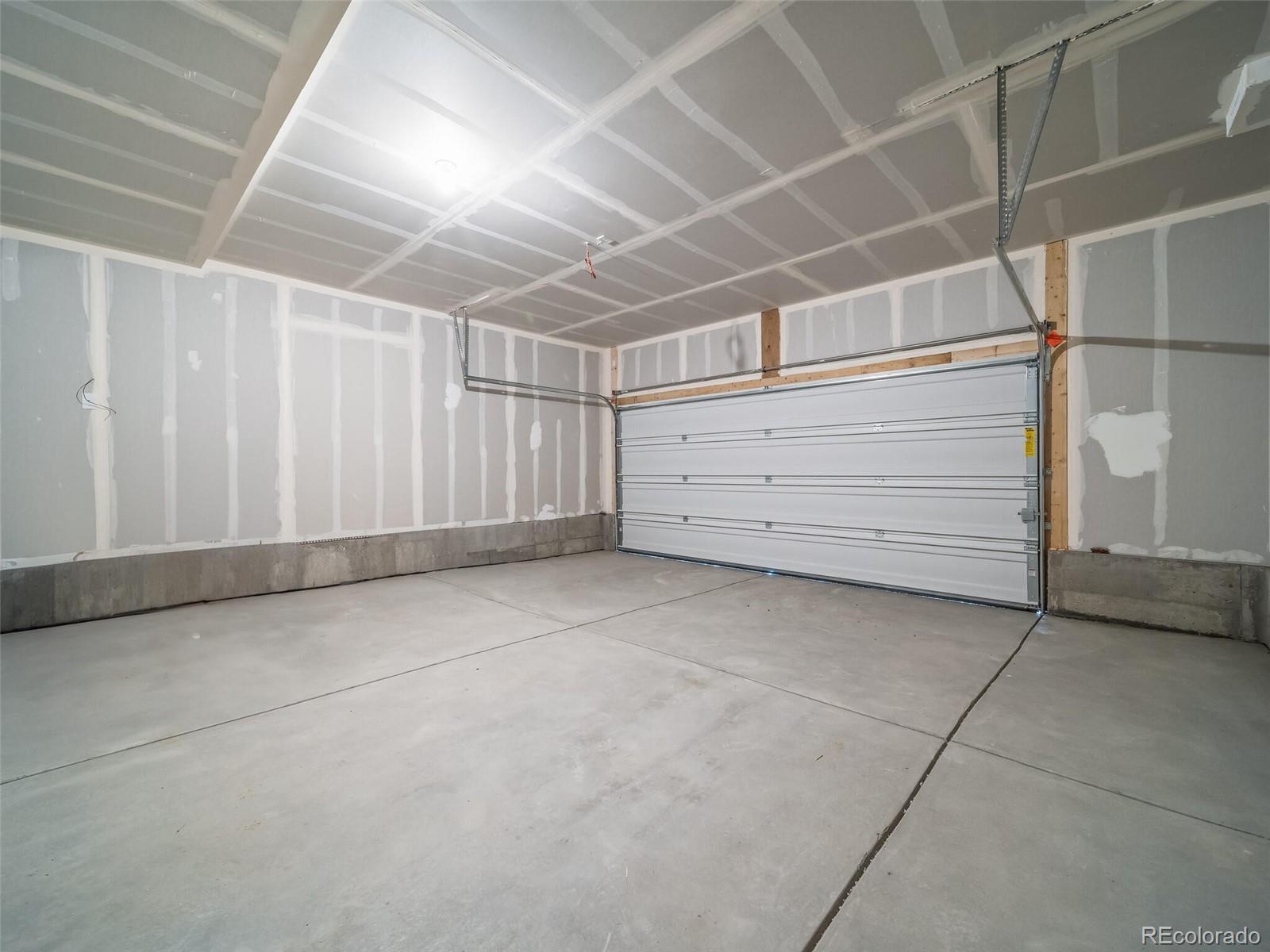 46597 Sunflower Lane Bennett CO 80102