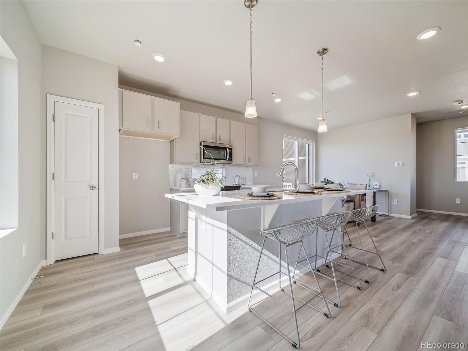 46597 Sunflower Lane Bennett CO 80102