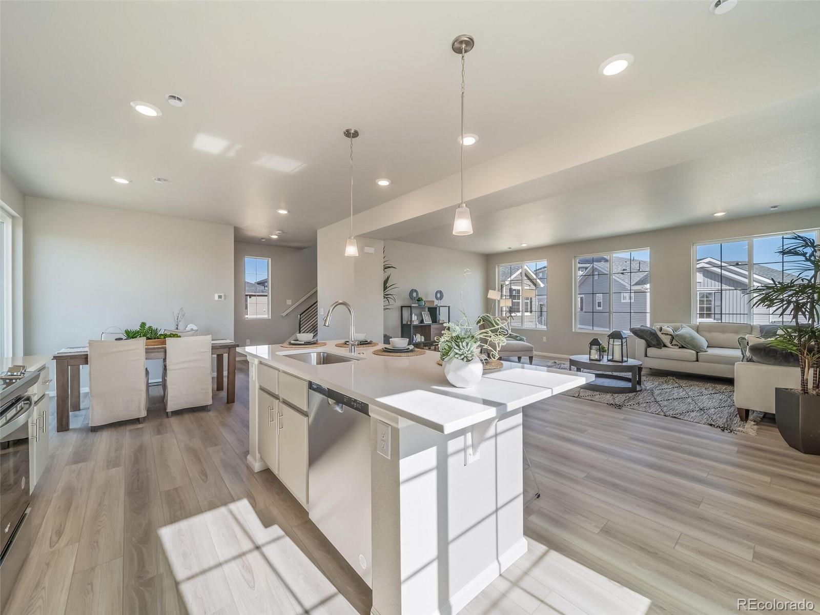 46597 Sunflower Lane Bennett CO 80102