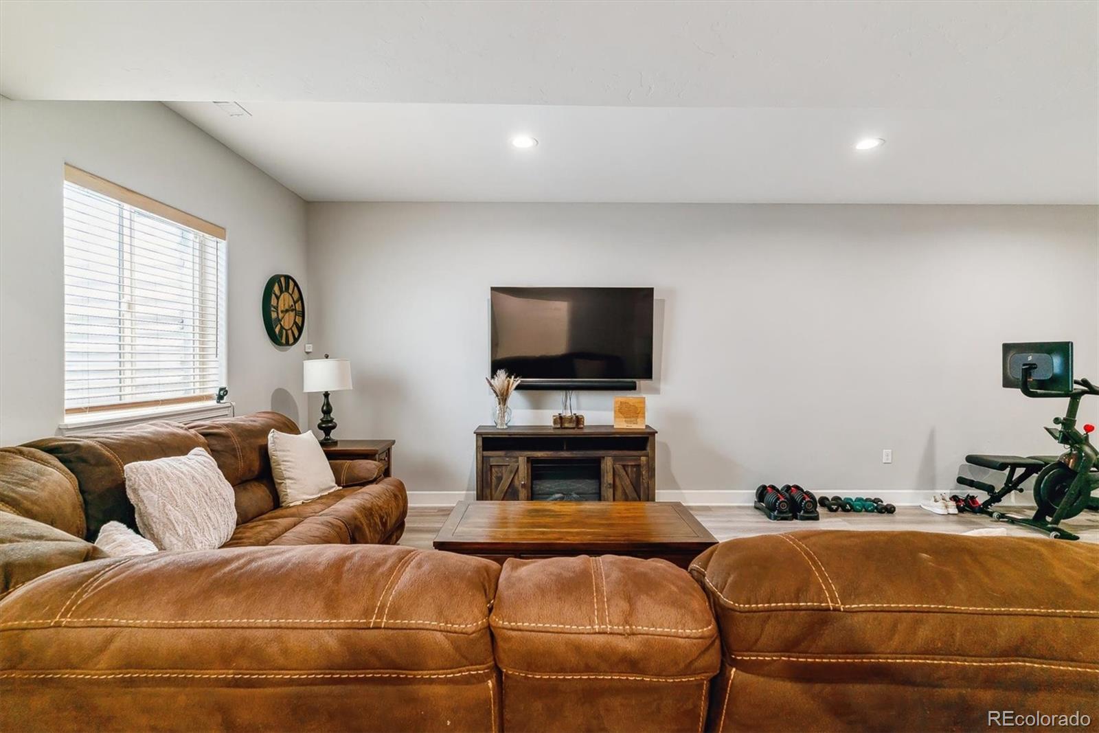 527 Antelope Drive E Bennett CO 80102