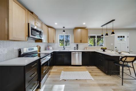 1741 Kingston Street Aurora CO 80010