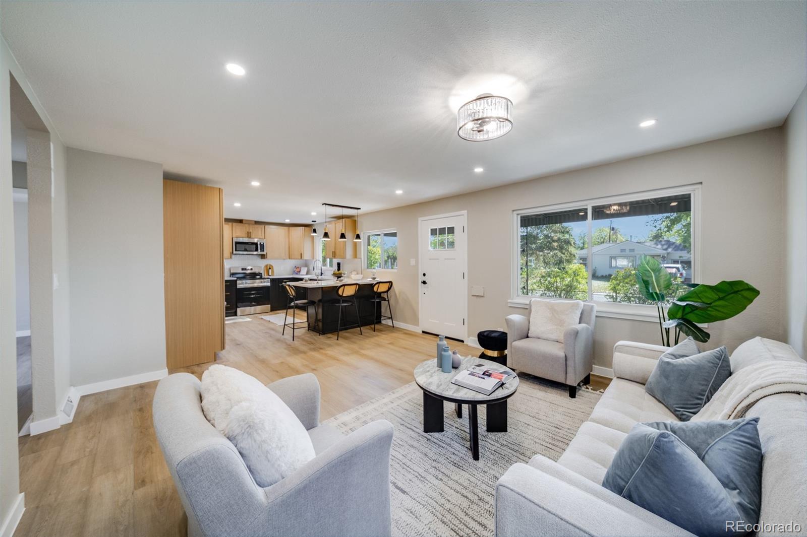 1741 Kingston Street Aurora CO 80010