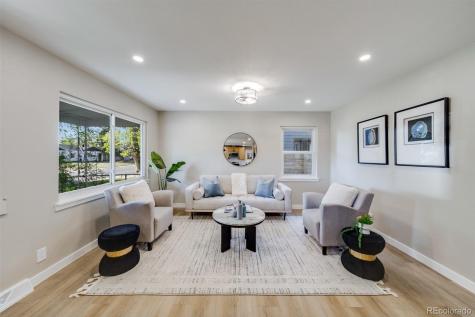 1741 Kingston Street Aurora CO 80010