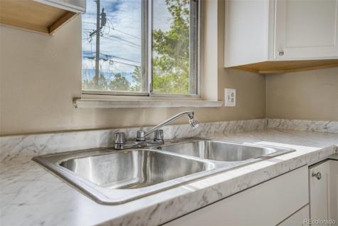 3055 Carson Street Aurora CO 80011